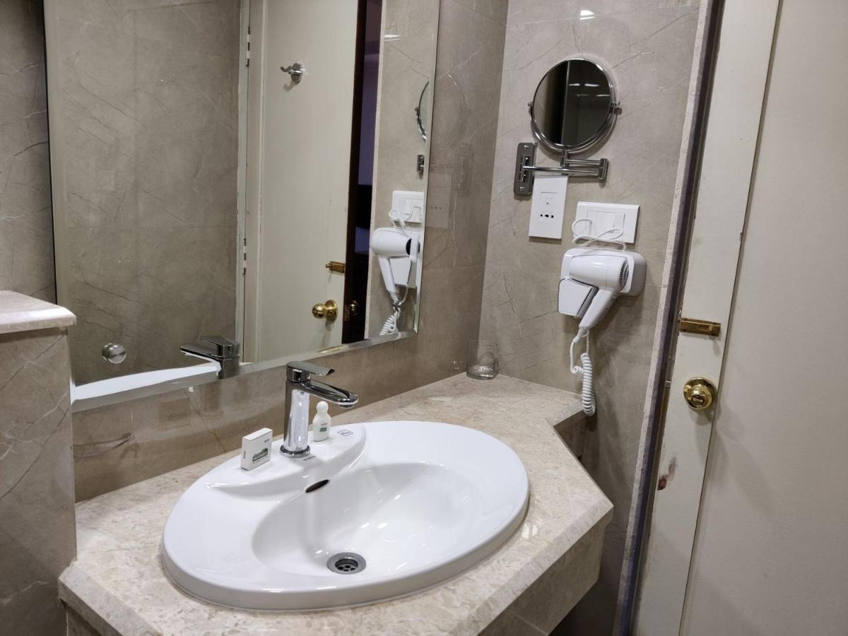 Issacs Residency Hotel Munnar Eksteriør billede