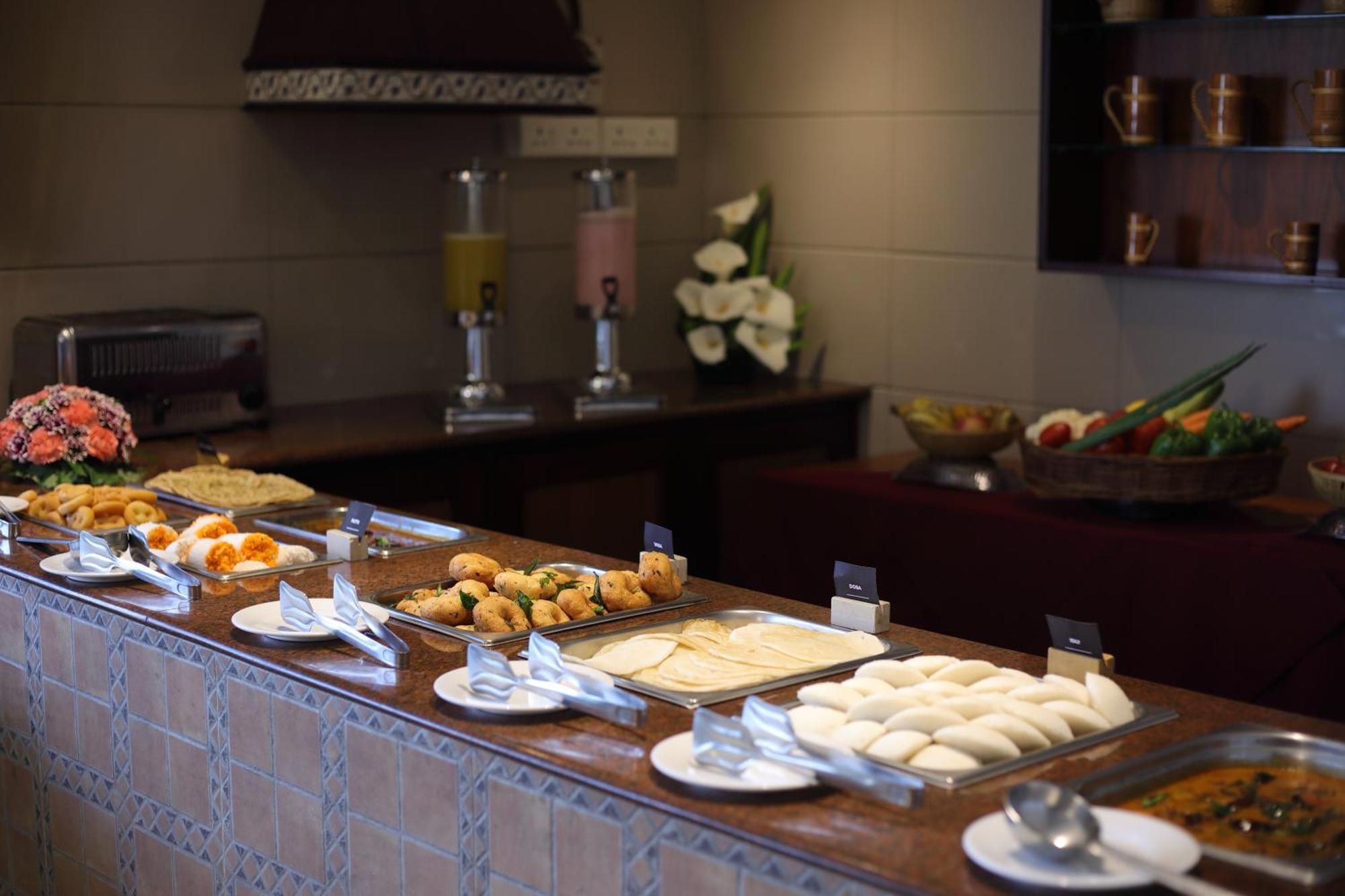 Issacs Residency Hotel Munnar Eksteriør billede
