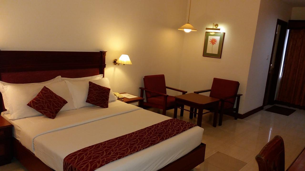 Issacs Residency Hotel Munnar Eksteriør billede