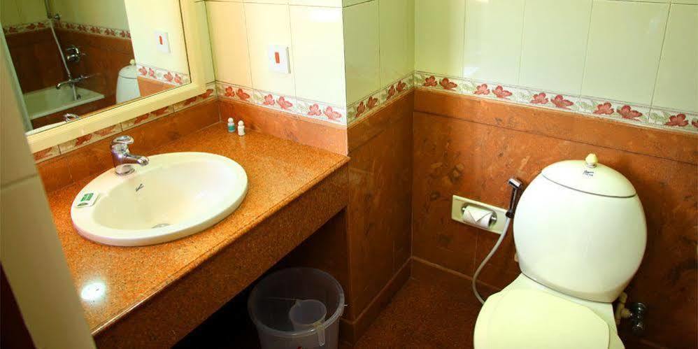 Issacs Residency Hotel Munnar Eksteriør billede